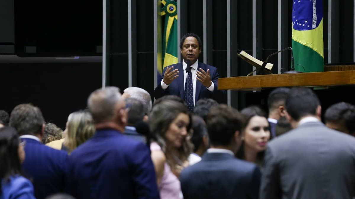PL das Fake News: relator retira do projeto a criação de autarquia para fiscalizar os conteúdos