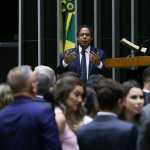 PL das Fake News: relator retira do projeto a criação de autarquia para fiscalizar os conteúdos