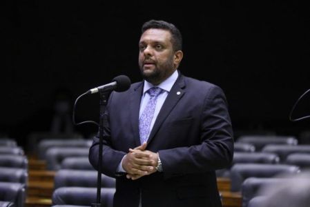 Venceu ala que se submeteu a Bolsonaro, diz Otoni sobre bancada evangélica | CNN Brasil