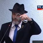 Deputado ataca MC Pipokinha e ameaça prender cantora; veja vídeo