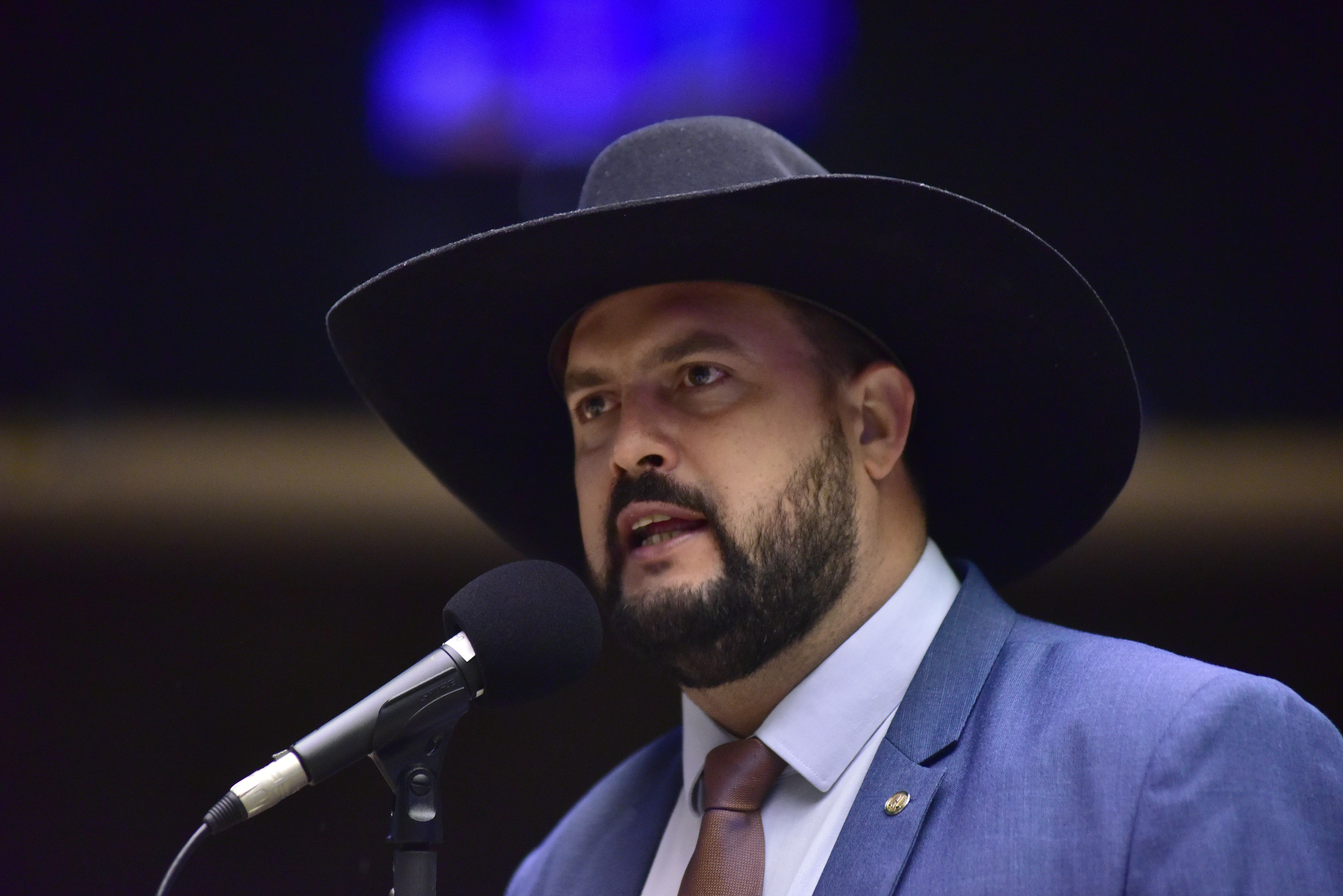 PF indicia Zé Trovão, Sérgio Reis e mais 11 por incitação a atos antidemocráticos