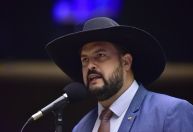 Zé Trovão deve assumir relatoria de MP que reforça piso do frete