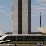 Lula nomeia 13 parlamentares como ministros e abre espaço no Congresso; veja quem entra e quem sai