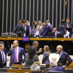 Deputados negociam mudança 'casada' no novo regime fiscal para retirar Fundeb do limite de gastos