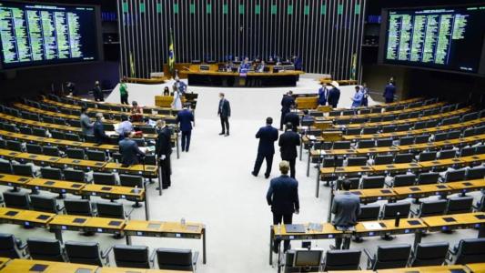 Deputados vão analisar projeto de reforma tributária apresentado nesta semana na Câmara