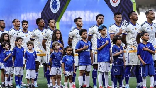 Derrota do Cruzeiro para o Internacional e vitória do Vasco sobre o Botafogo levaram o time celeste para o Z4 do Brasileirão