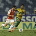 Fora de casa, Internacional vence Cuiabá em 'reestreia' no Brasileirão