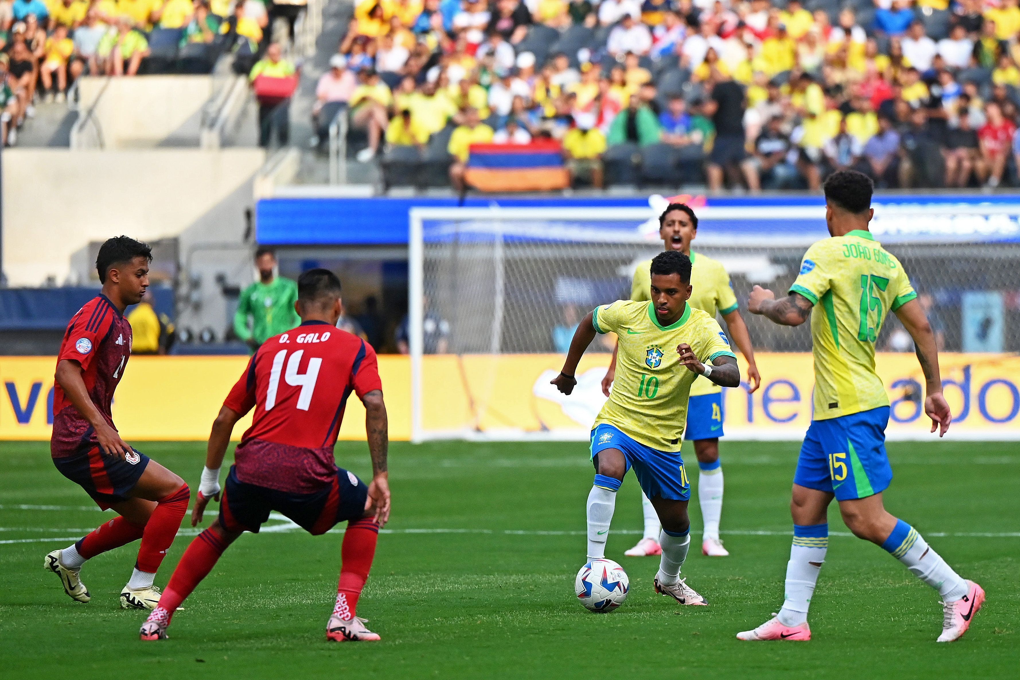 Paquetá admite frustração após Brasil só empatar na estreia da Copa América