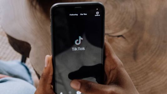 Desafio do TikTok que viralizou entre jovens pode causar diversos problemas de saúde