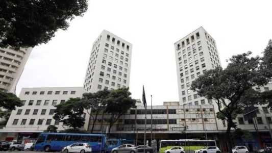 Desapropriação do anexo do Novo Sulamérica restitui Praça da Independência