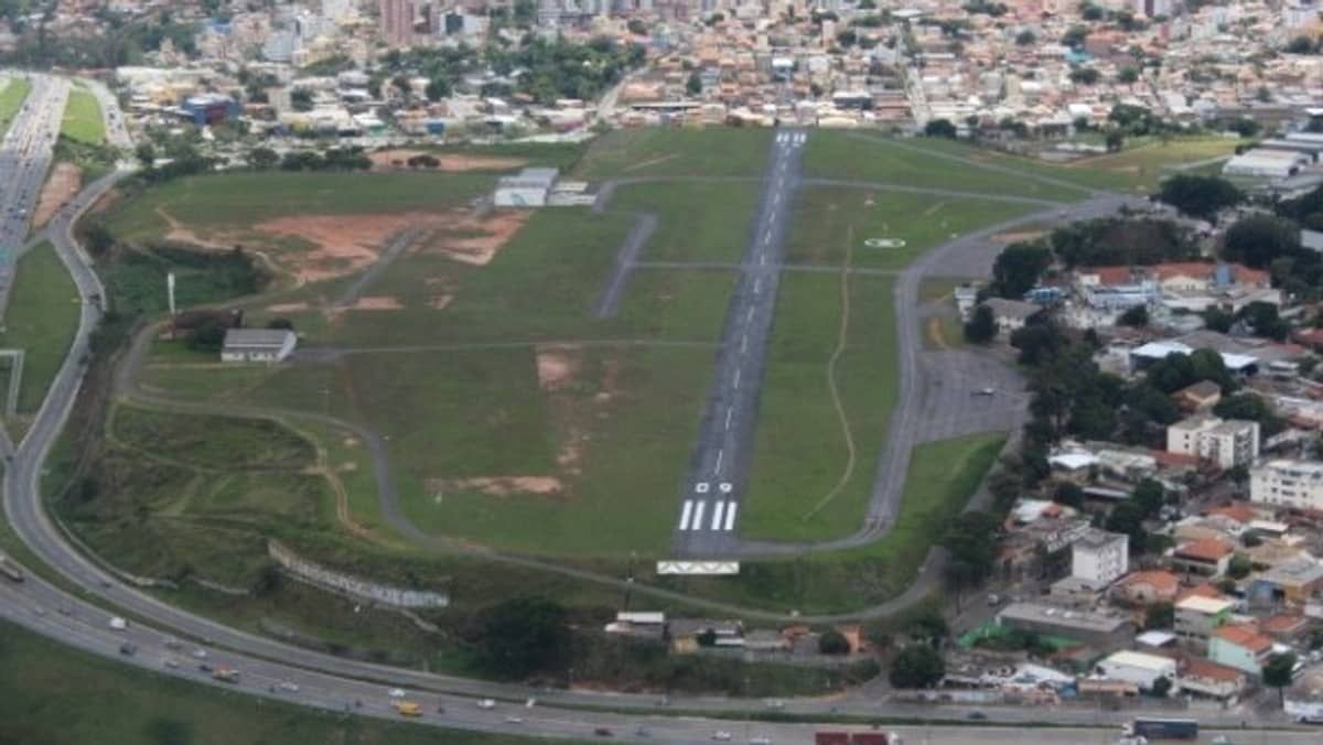 Desativação do Aeroporto Carlos Prates foi adiada três vezes e se tornou impasse político