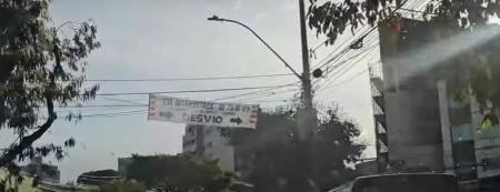 Faixa de desvio no bairro Dona Clara, na Pampulha
