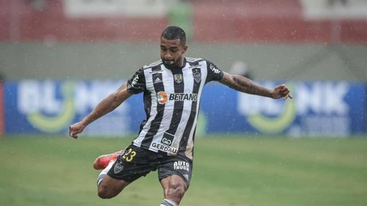 Atlético: lateral Paulo Henrique está na mira do Vasco