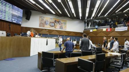 Desde que se tornou presidente da Casa, em janeiro, Gabriel Azevedo tem optado por não assinar projetos