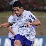 Cruzeiro ganha 'reforços' de zagueiro e volante em treino na Toca da Raposa II