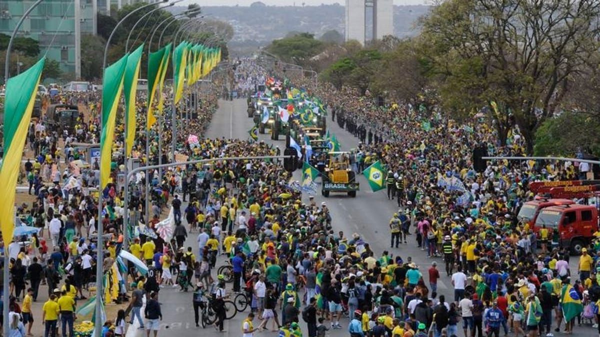 Direita organiza manifestações em 54 cidades no 7 de Setembro