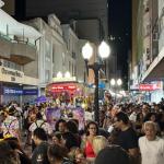 Carnaval 2025: Bloco Pintinho de Ouro homenageia os 50 anos do Calçadão em Juiz de Fora