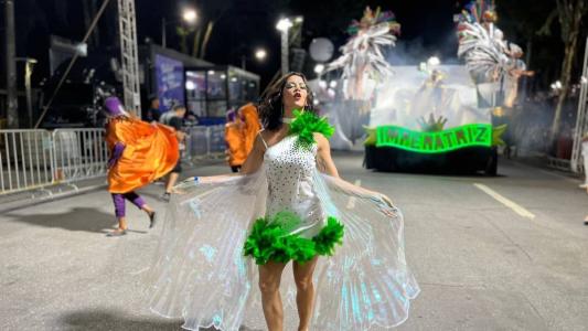 Desfile encantou público na avenida