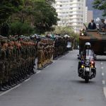 7 de setembro em BH: desfile na Afonso Pena, protesto por habitação e bate-boca em manifestação contra Lula