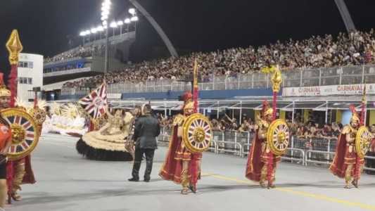 Desfile no Anhembi