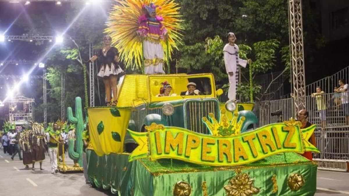 Escolas de samba de BH desfilam nesta segunda e terça; confira horários e participantes