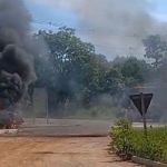 Vídeo: carros batem e pegam fogo com crianças em rodovia de Minas