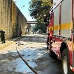 Incêndio de grandes proporções em fábrica mobiliza bombeiros em Pouso Alegre, no Sul de Minas