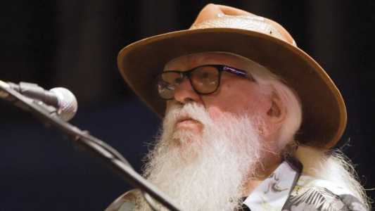 Morre Hermeto Pascoal, o 'bruxo' multi-instrumentista, aos 89 anos