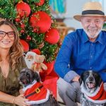 Lula posta foto ao lado de Janja e cachorros com mensagem de Natal; confira