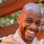 É de sonho e de pó