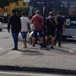 Acidente entre ônibus e moto deixa motociclista gravemente ferida no centro de BH