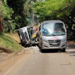 Acidente entre ônibus e caminhão deixa dois feridos em distrito de Ouro Preto (MG)