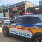 Dupla mata homem a facadas em bar para vingar morte do pai na Grande BH