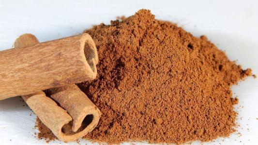 Canela em pó