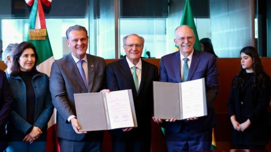 Ministro Carlos Fávaro, Geraldo Alckmin e secretário de Agricultura e Desenvolvimento Rural (Sader), Julio Antonio Berdegué Sacristán