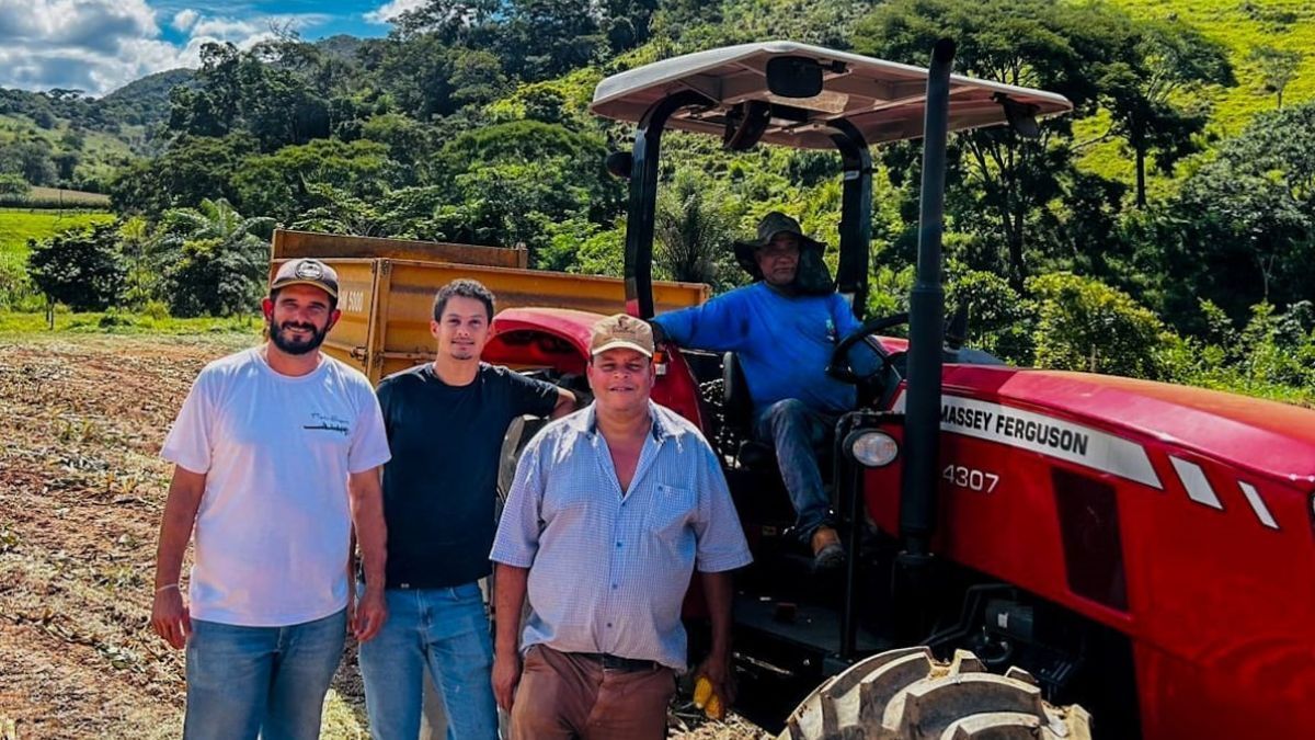 Equipamentos agrícolas doados para prefeituras mudam a rotina de pequenos produtores