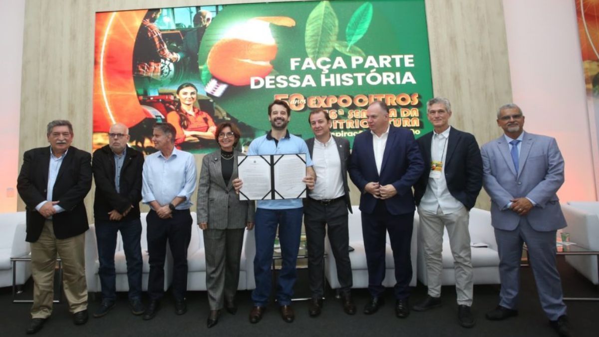 Governo de SP lança edital de contratação para ampliar combate ao Greening