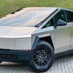 Tesla Cybertruck, de 'De Volta para o Futuro', chega ao Brasil por R$ 3 milhões