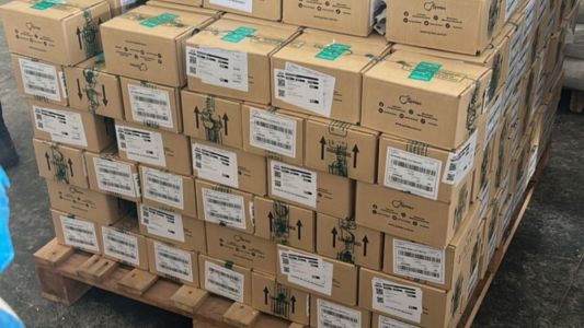 Caixas com frascos de cetamina