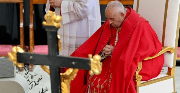 Papa Francisco durante missa do Domingo de Ramos
