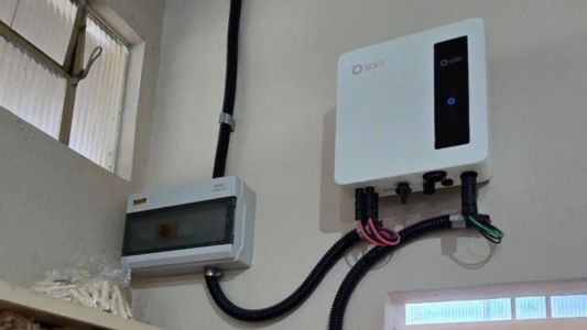 Projeto leva energia solar à fábrica de biscoitos e reduz custos no Vale do Mucuri