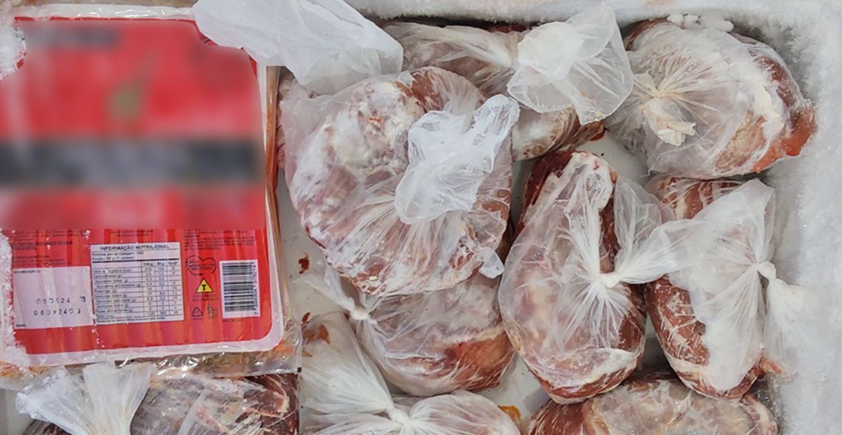 Procon apreende mais 270 kg de carne imprópria para consumo no interior de MG