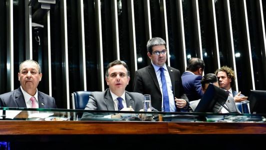 Desoneração da folha de pagamento para 17 setores foi aprovada pela Comissão de Assuntos Econômicos (CAE) nessa terça-feira (24)