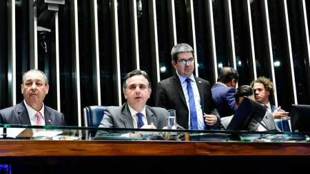 Desoneração da folha de pagamento para 17 setores foi aprovada pela Comissão de Assuntos Econômicos (CAE) nessa terça-feira (24)