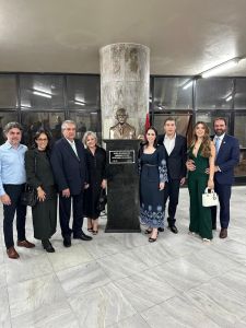 Jair Leonardo Lopes ganha busto na faculdade de Direito da UFMG