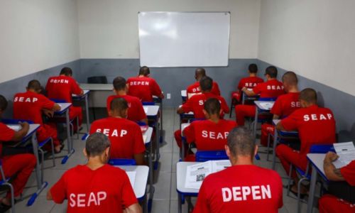 detentos encceja PPL - Divulgação Sejusp - Tiago Ciccarini