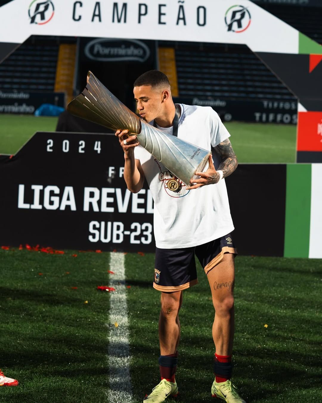 'Pupilo' de Seabra no Cruzeiro é vice-artilheiro e campeão na Europa