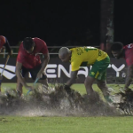 Com rodo, Deyverson protagoniza momento inusitado em duelo da Copa do Brasil; assista