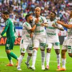 Em jogo com expulsão, Cuiabá goleia, respira e complica o Bahia na Série A