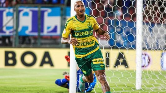 Deyverson marcou o gol da vitória do Cuiabá sobre o Cruzeiro, em Sete Lagoas